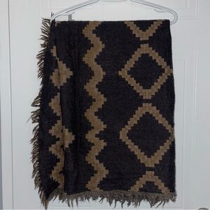 Aritzia Wilfred Geometric Wool Blanket Scarf